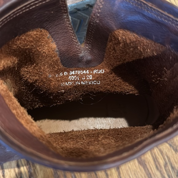 Frye Veronica Bootie in Redwood size 10 - Picture 7 of 7